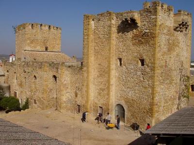 20070417131034-conjunto-monumental-castillo-y-tercia.jpg