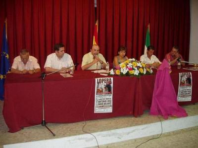 20070804111633-festejos-taurinos-lopera.jpg