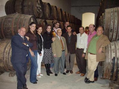 20071028124852-copia-de-velada-flamenca-en-bodegas-herruzo.jpg