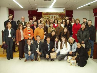 20080226105504-profesores-sudamericanos-visitan-lopera.jpg