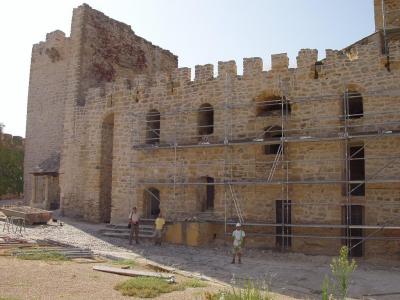 20080903082428-restauracion-castillo-lopera.jpg