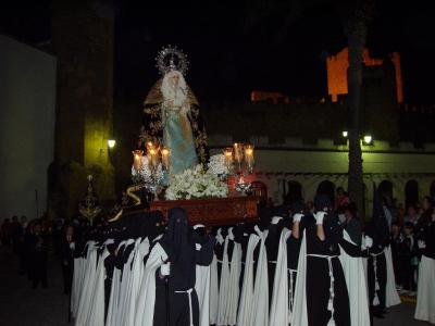 20090404093528-copia-de-procesion-viernes-de-dolores.jpg
