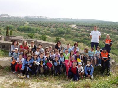 20090511182828-copia-de-escolares-y-padres-excursion-por-el-patrimonio.jpg