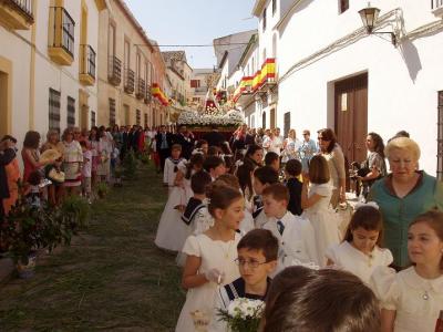 20100606113535-copia-de-procesion-corpus-lopera.jpg