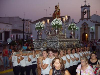 20100813101007-copia-2-de-comienzan-las-fiestas-patronales.jpg