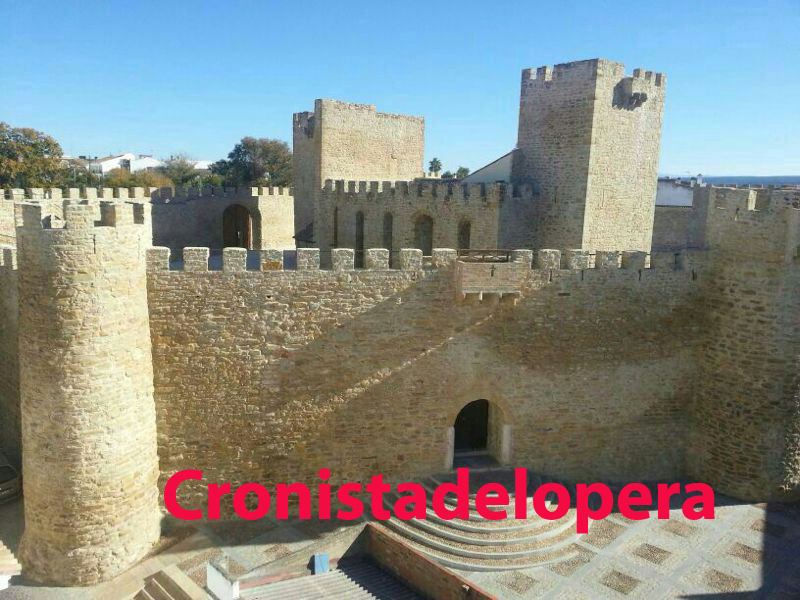 20131130165119-castillo.jpg